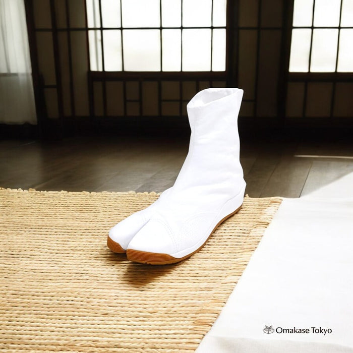 Ai Ai Kobaze Underground Tabi Socks (White)