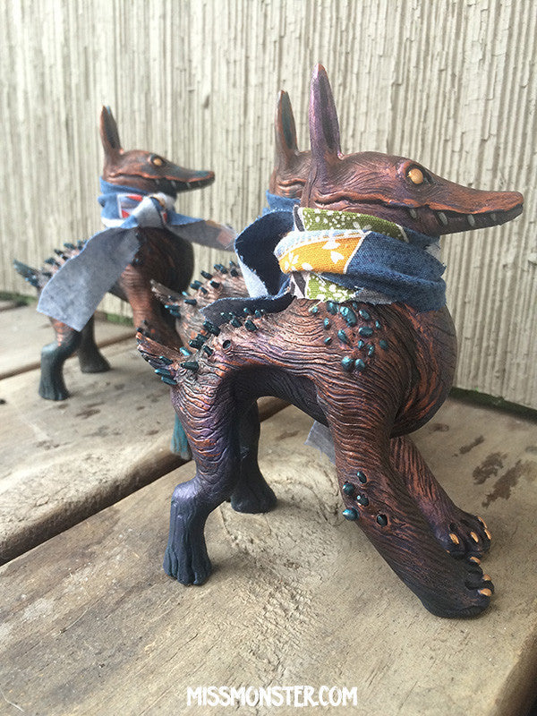 CRAGNOG- CAST ART TOY- METALLIC
