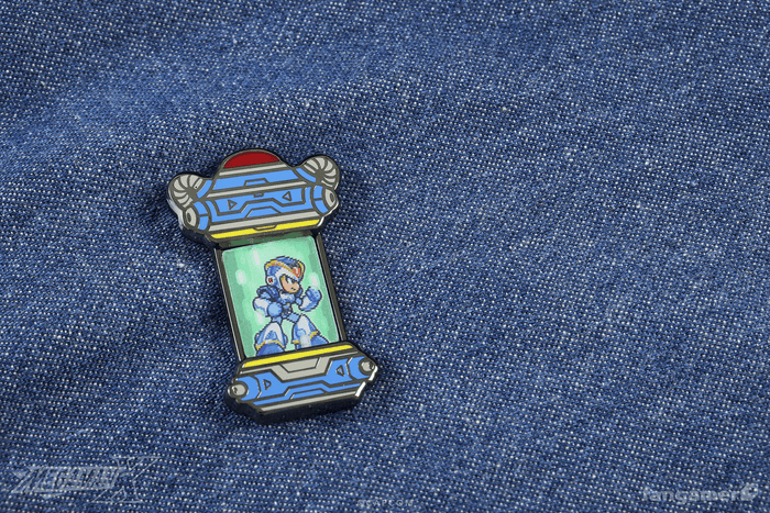 Light Capsule Lenticular Pin