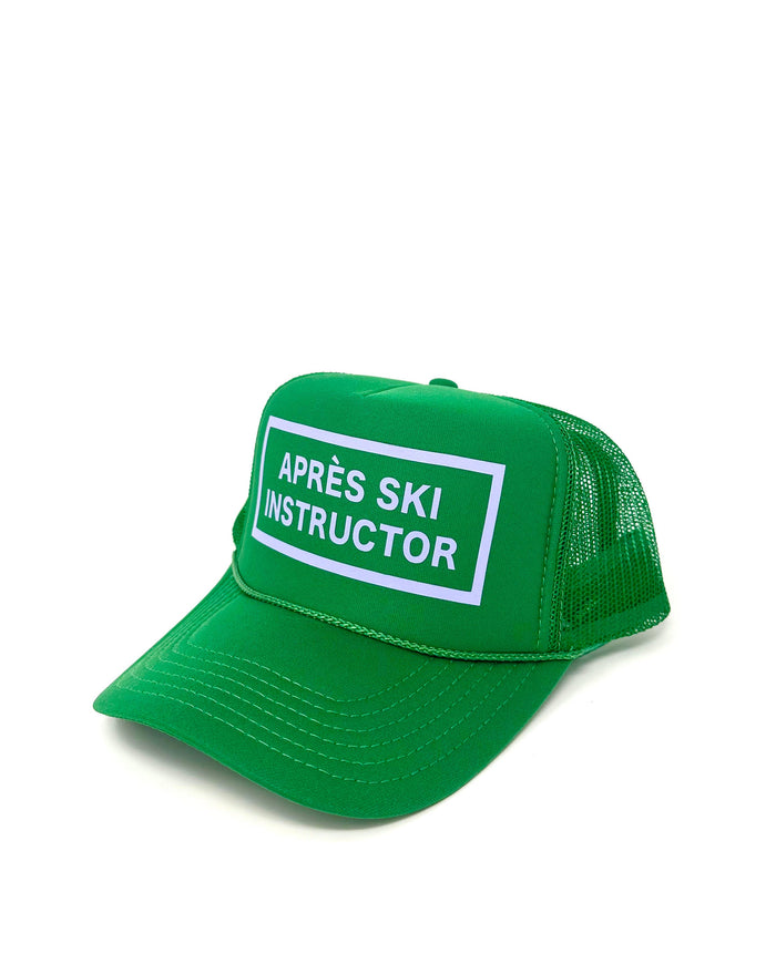 Après Babe Après Ski Instructor Trucker Hat with mesh back and embroidered front panel, casual winter hat for outdoor activities