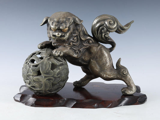 Beautiful Japanese Legendary Iron Figure Good Atmosphere Leo Komainu