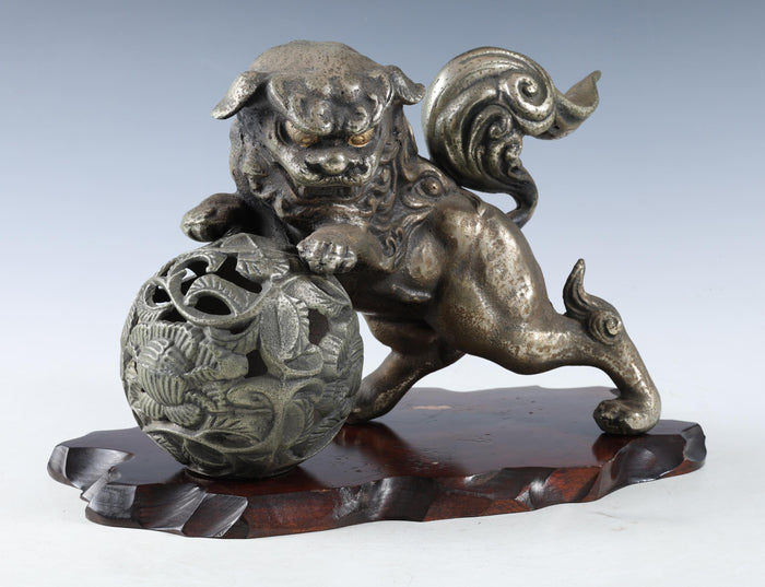 Beautiful Japanese Legendary Iron Figure Good Atmosphere Leo Komainu