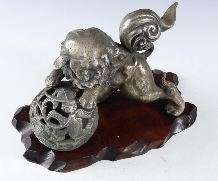 Beautiful Japanese Legendary Iron Figure Good Atmosphere Leo Komainu