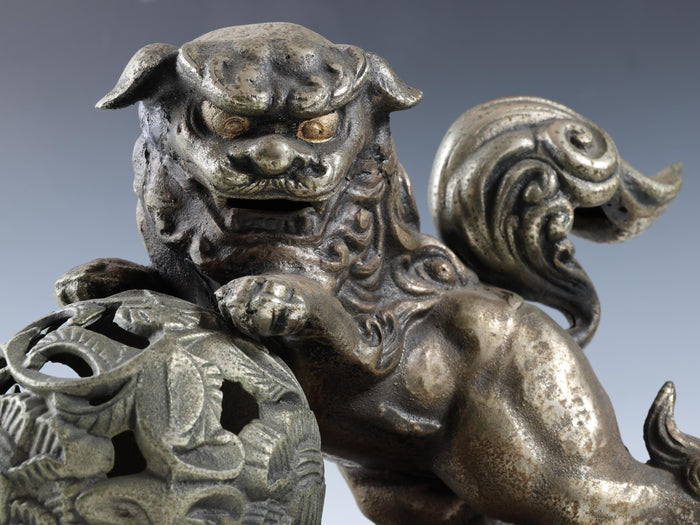 Beautiful Japanese Legendary Iron Figure Good Atmosphere Leo Komainu