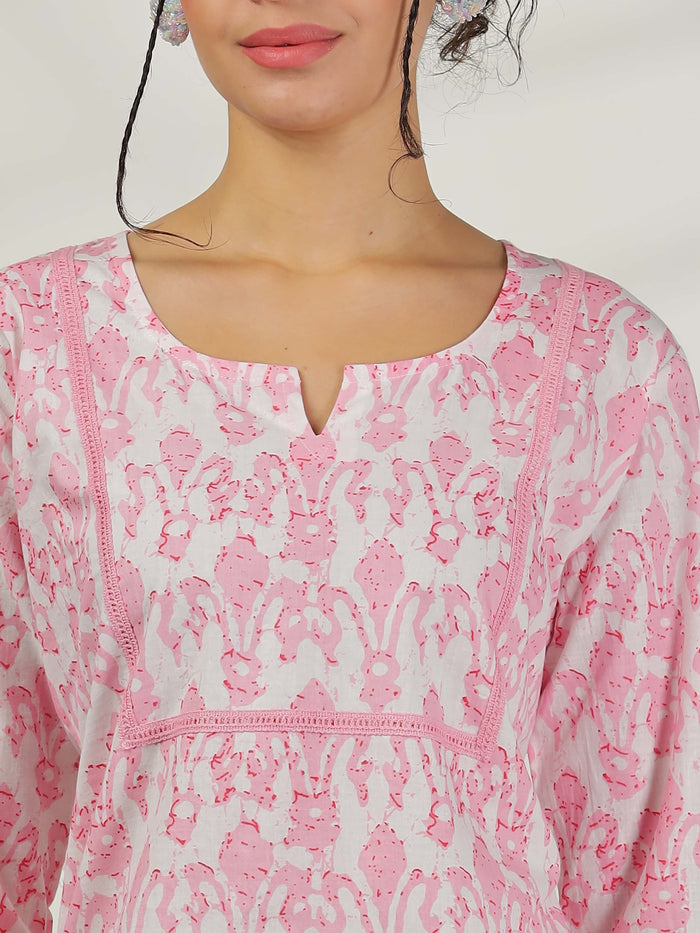 Elegant Floral Blush Pink Cotton Pajama Set for Women