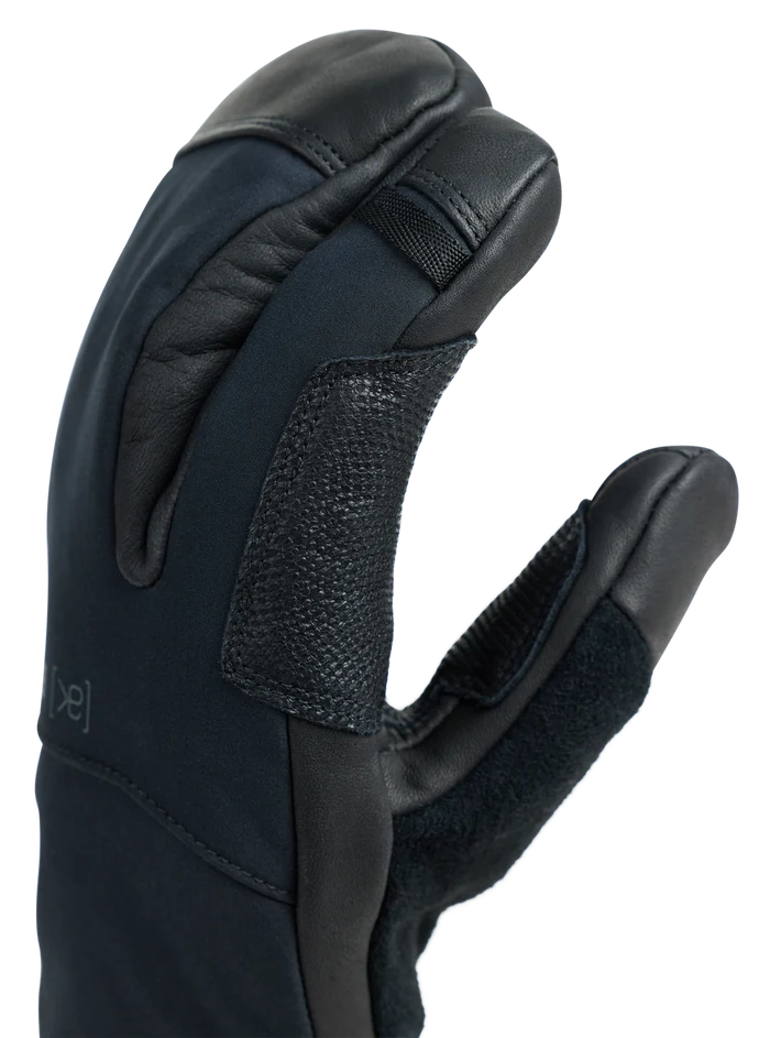 Product image of Burton [ak] Clutch GORE-TEX Mittens[Variant:True Black]