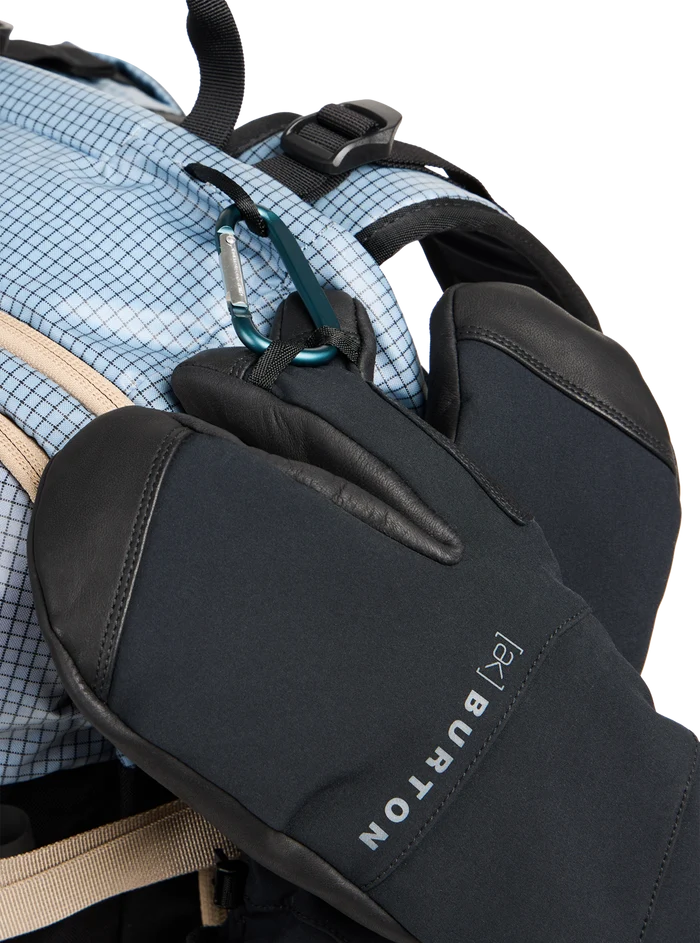 Product image of Burton [ak] Clutch GORE-TEX Mittens[Variant:True Black]