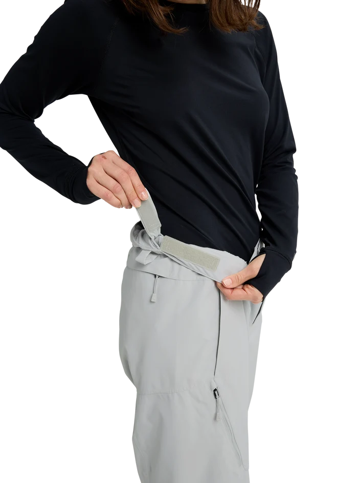 Product image of Women's Burton Reserve 2L Relaxed Pants[Variant:Gray Cloud]