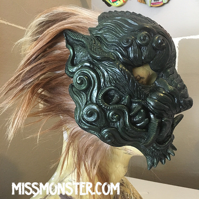 CAST URETHANE SENTINEL MASK - GREEN COLOR CHANGE WITH GOAT HAIR MANE