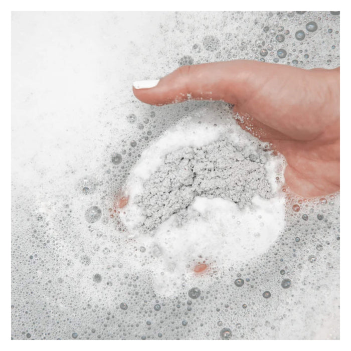 Bathorium Charcoal Garden Detox Bath Crush Texture