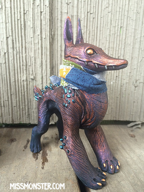 CRAGNOG- CAST ART TOY- METALLIC