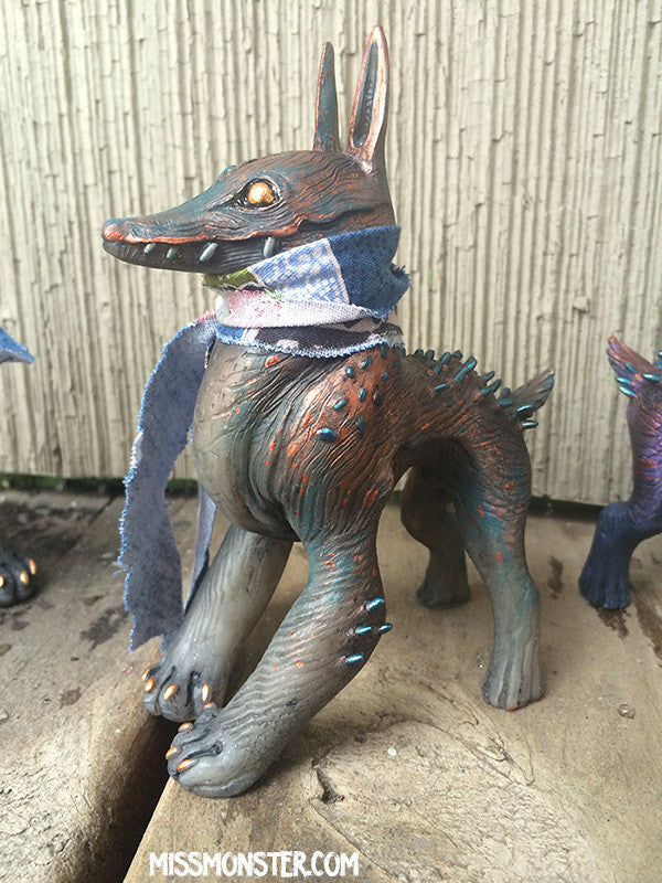 CRAGNOG- CAST ART TOY- METALLIC