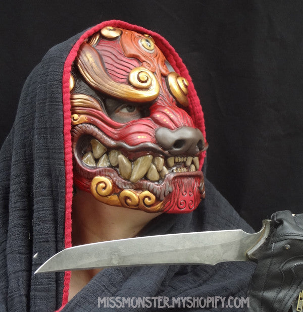DELUXE PAINTED RED KOMAINU MASK
