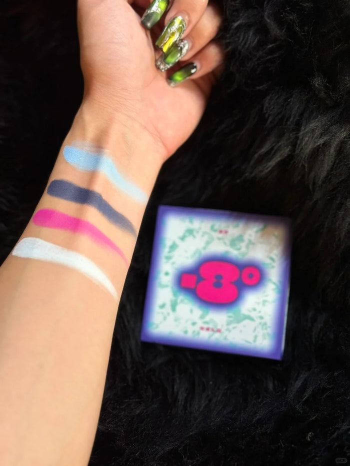 EXILEJOY Temperature Difference -8℃ 4-color Eyeshadow Palette T4027