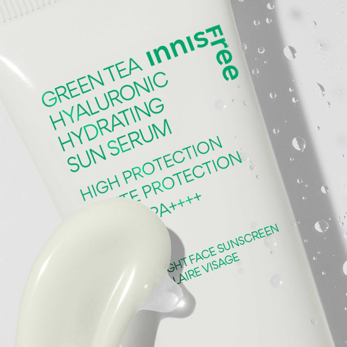 Green Tea Hyaluronic Hydrating Sun Serum SPF50 Sérum Solaire