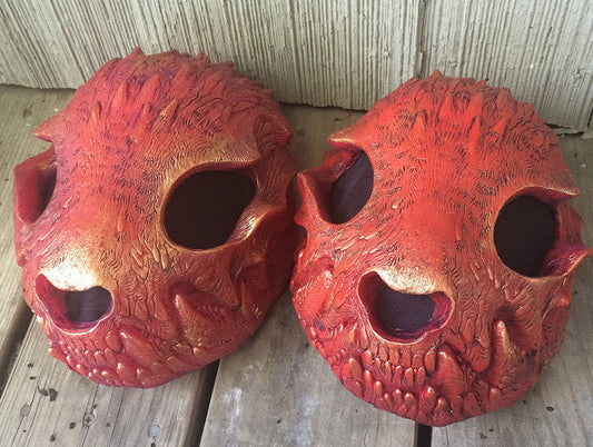 HATE WRAITH - GLOW IN THE DARK RED GOLD
