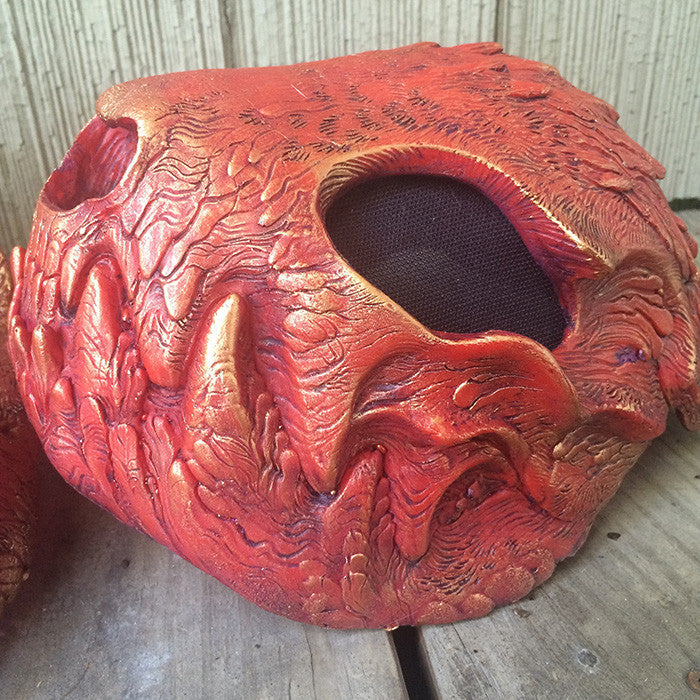HATE WRAITH - GLOW IN THE DARK RED GOLD