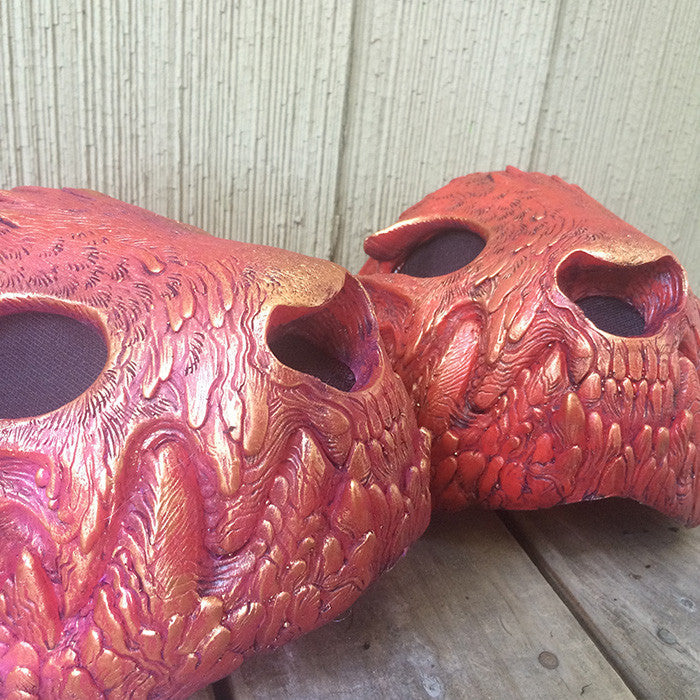 HATE WRAITH - GLOW IN THE DARK RED GOLD