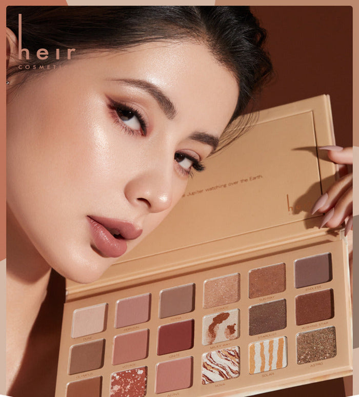 Heir A Date On Jupiter 18 Colors Eyeshadow Palette T3863
