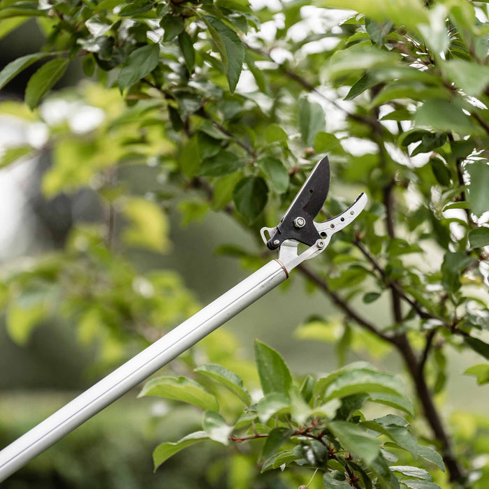 1.3m long reach all purpose pruner garden tool