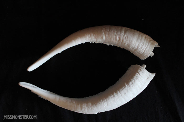 KRAMPUS CAST HORNS