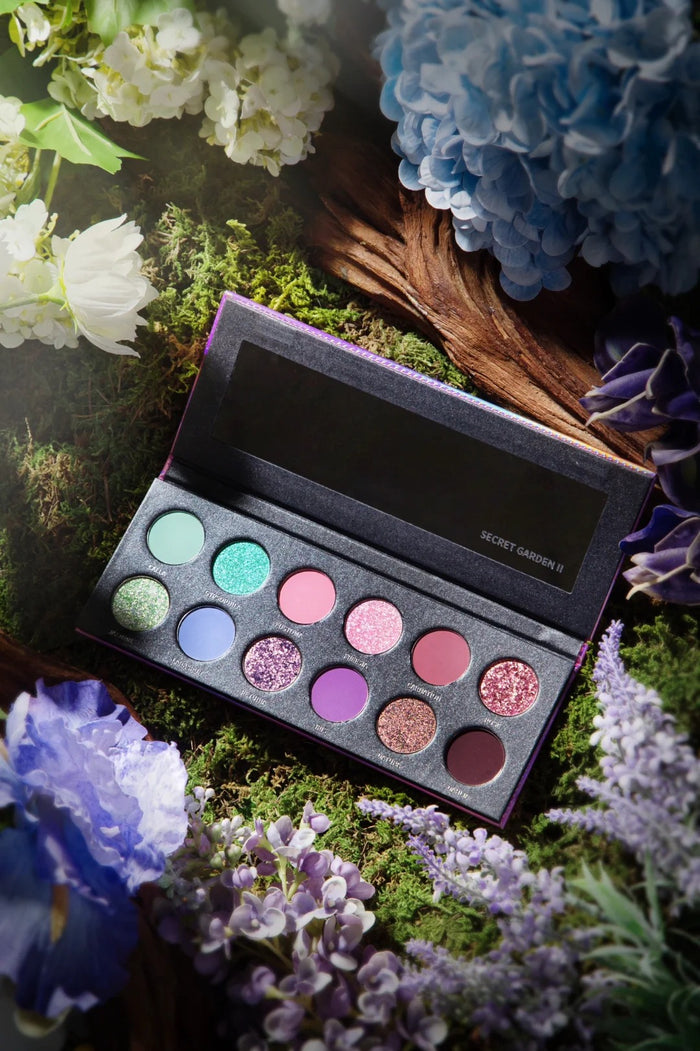 KRYPTEIN COSMETICS 12-Color Chameleon Eyeshadow Palette Secret Garden II (Pink) T4445