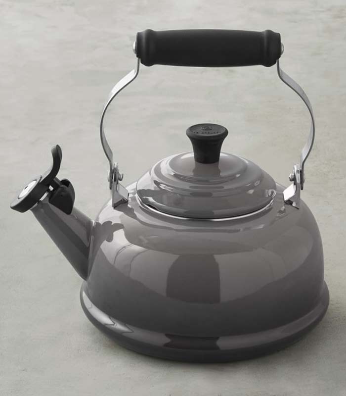 Le Creuset Tea Kettle - Classic Whistling