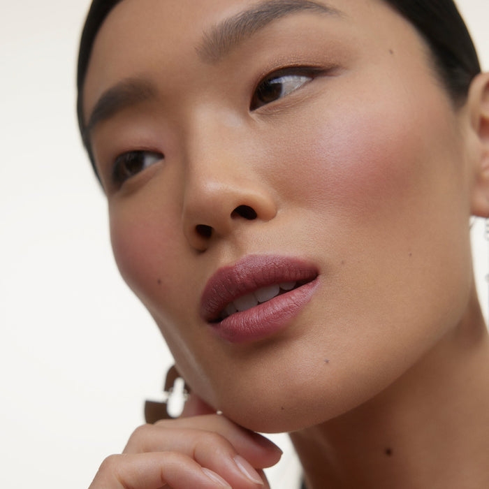 Wonderblush-Le Rouge Lipstick-Makeup-LeRouge-ModelLightSkin-Clafoutis-The Detox Market | Clafoutis - Dusty berry