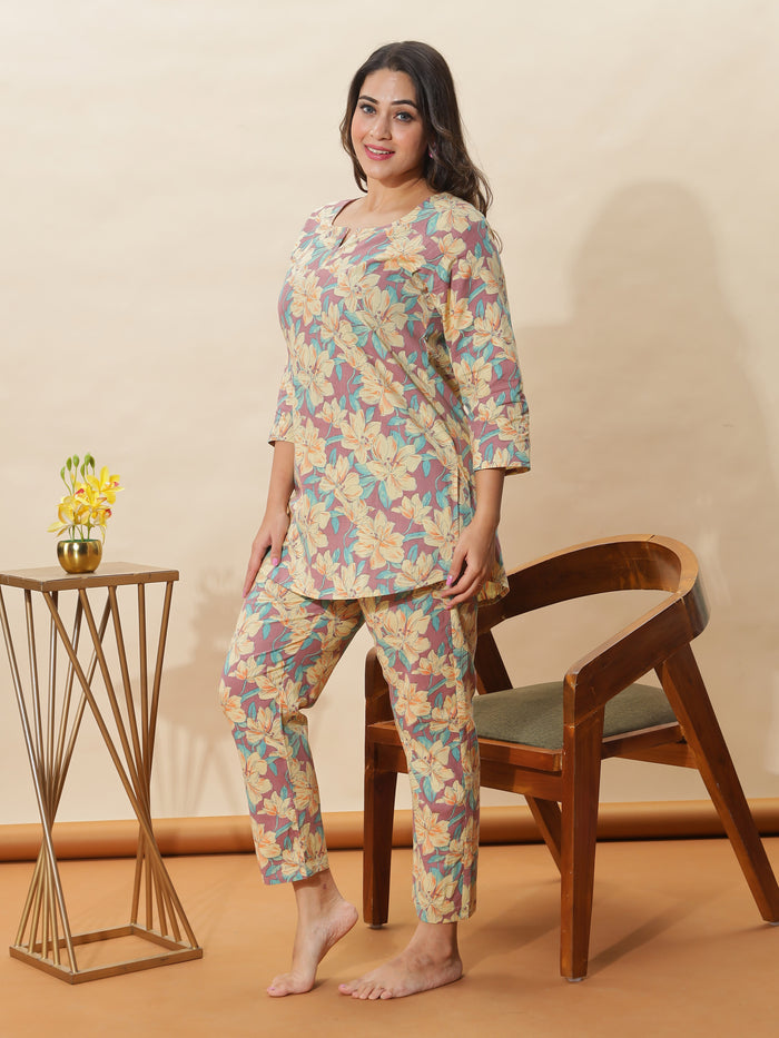 Chic Floral Light Mauve Cotton Women's Pyjama Set