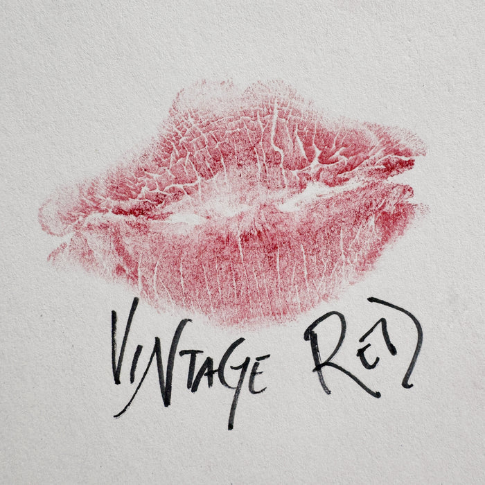 VINTAGE RED