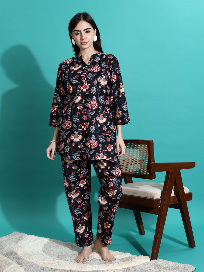 Chic Midnight Black Printed Cotton Pajama Set for Women