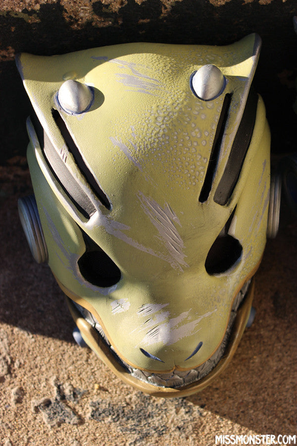 MILITARY GREEN BATLE DAMAGED ROBO FOX MASK
