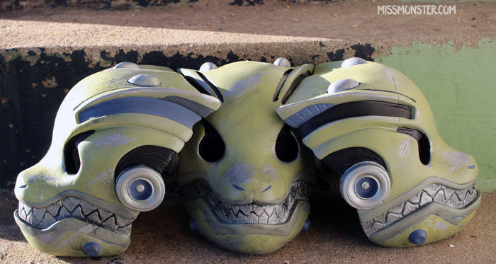 MILITARY GREEN BATLE DAMAGED ROBO FOX MASK