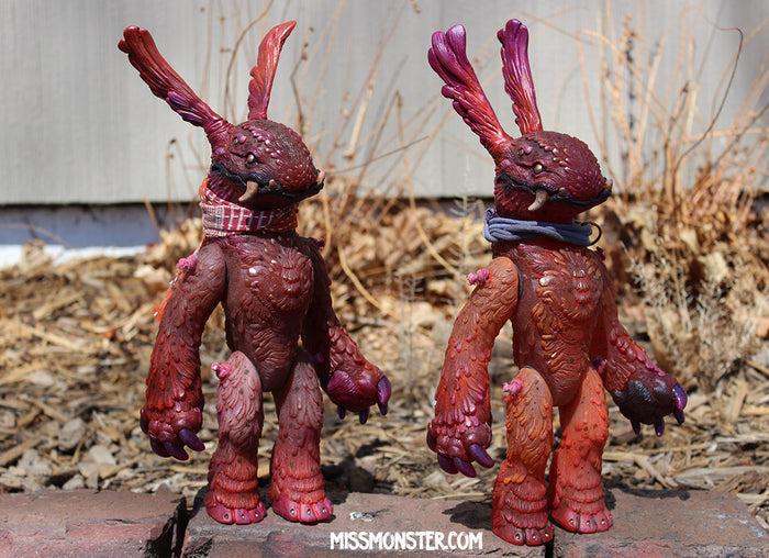 MONSTER COMPANION POSEABLE FIGURE