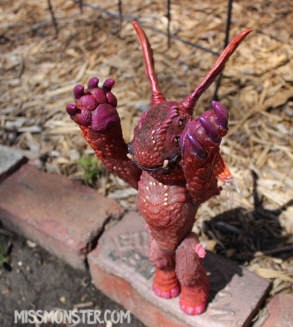 MONSTER COMPANION POSEABLE FIGURE