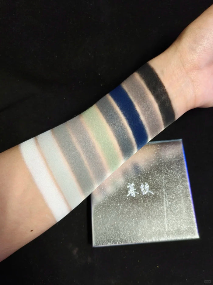 MuWen Untainted by World 9 Colors Matte Eyeshadow Palette T4577