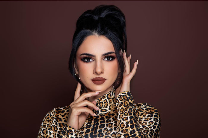 NAWRES VELMATTE Outspoken احمر الشفاه فيلمات من نورس ستار ( متكلمة )