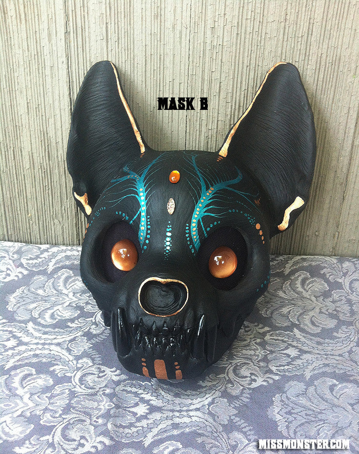 PAINTED AND FINISHED CAT SKULL MASK