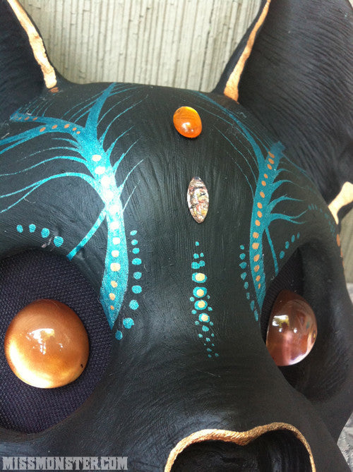 PAINTED AND FINISHED CAT SKULL MASK