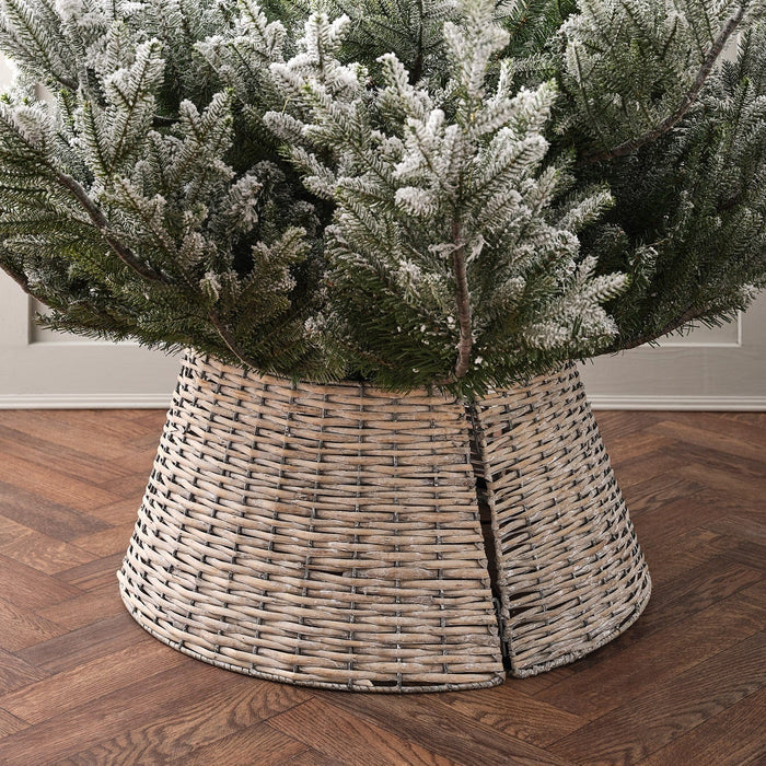 L4F24044_3_-RattanTreeSkirt.jpg
