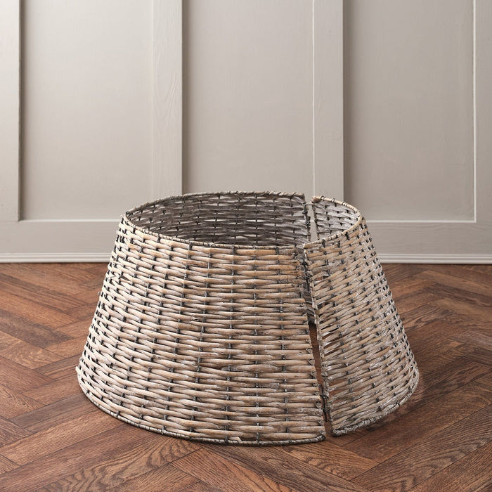 L4F24044-RattanTreeSkirt.jpg