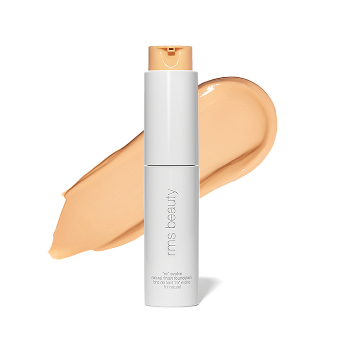 22 (light-medium beige with yellow undertones) / Full Size