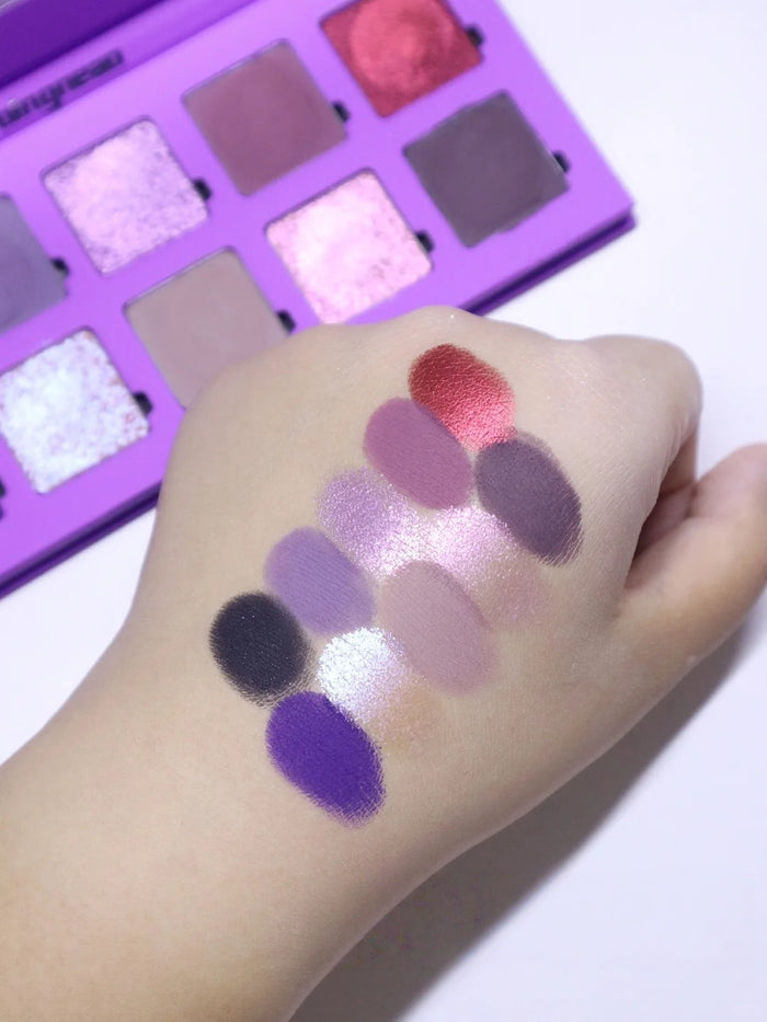 ROINGNEAO Grayscale Awareness Smoky Eyeshadow Palette T5095