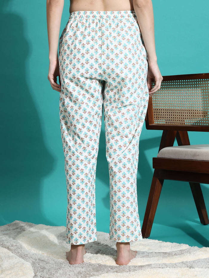 Relaxed Fit White Blue Cotton Pajama Set for Women