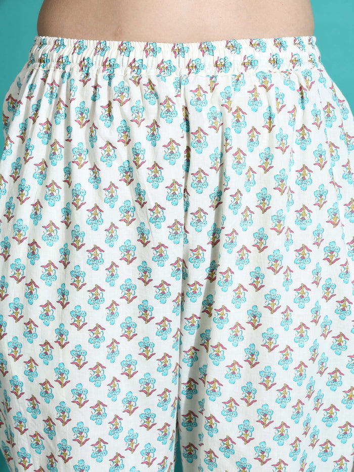 Relaxed Fit White Blue Cotton Pajama Set for Women